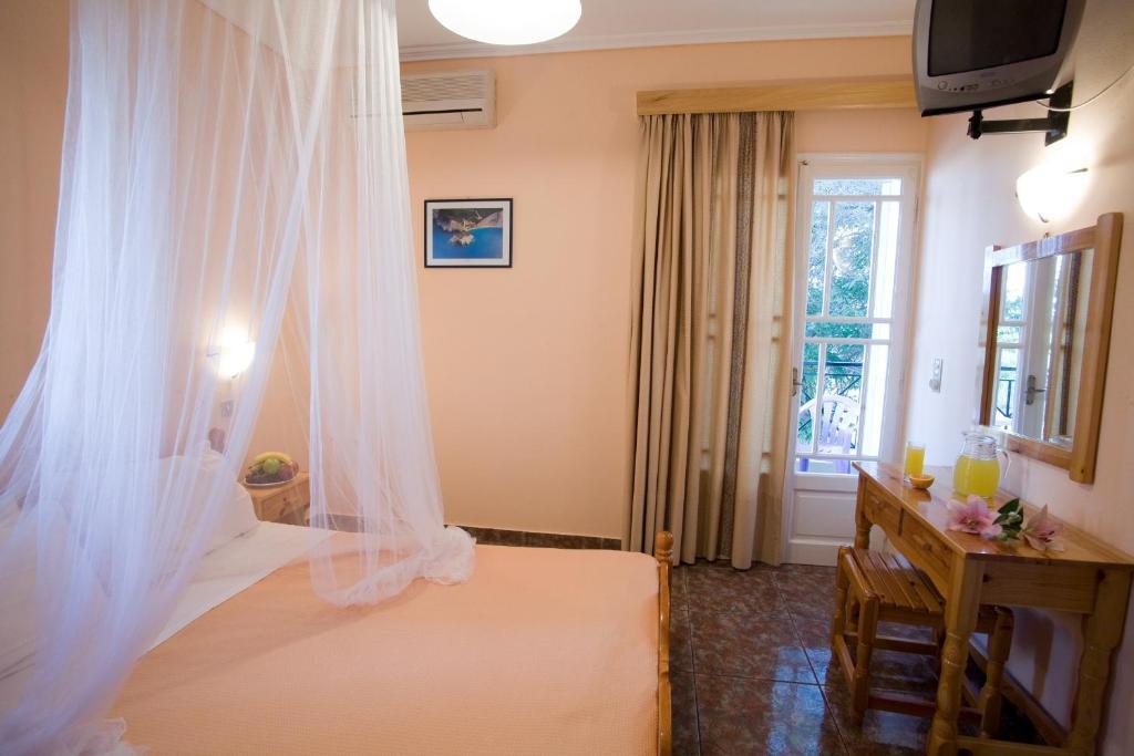 Pansion Filoxenia Apartments & Studios Tsoukaládhes 部屋 写真
